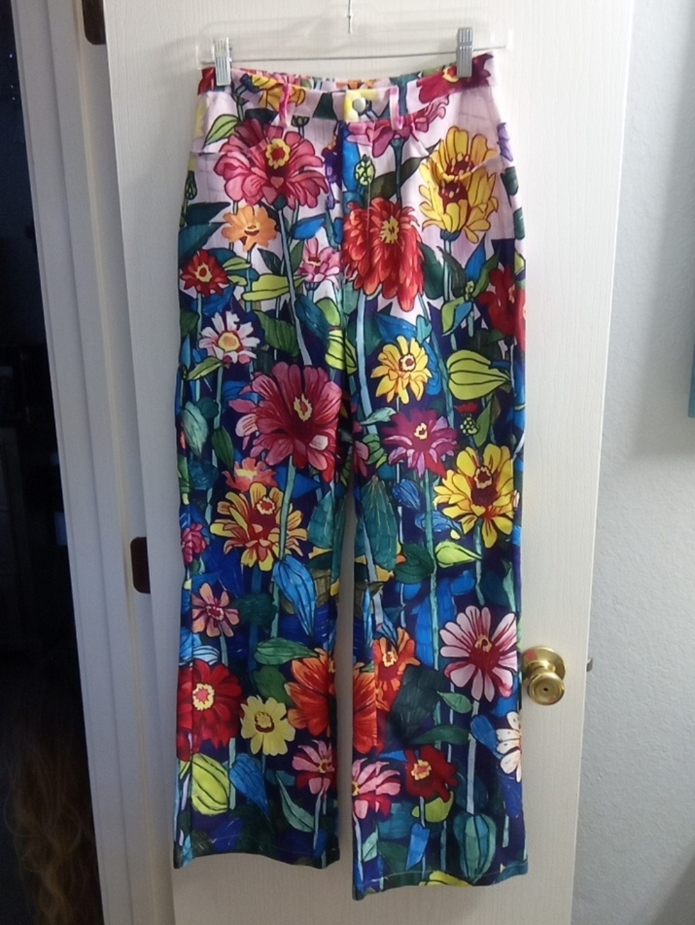 Bright Floral Wide-Leg Pants in Multicolor